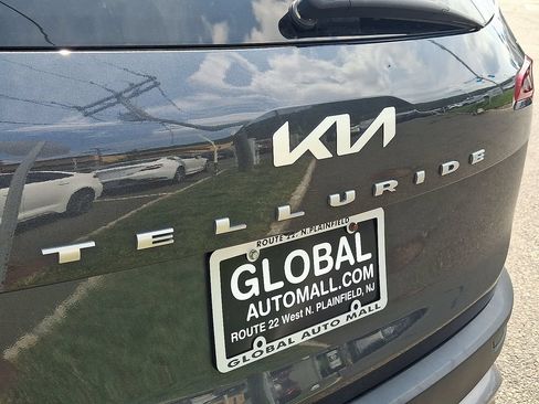 Used 2022 Kia Telluride EX w/ EX Premium Package FWD image 33