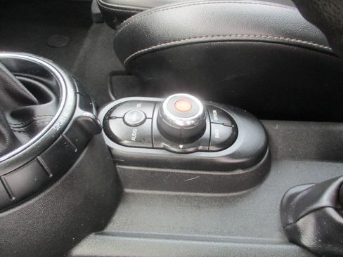Used 2016 MINI Cooper S FWD image 17