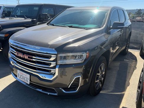 Used 2020 GMC Acadia SLE image 3