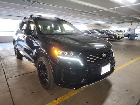 Certified 2021 Kia Sorento SX image 2