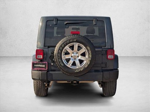 Used 2017 Jeep Wrangler Sahara w/ Connectivity Group image 7