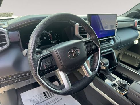 Used 2024 Toyota Tundra Platinum AWD/4WD image 12
