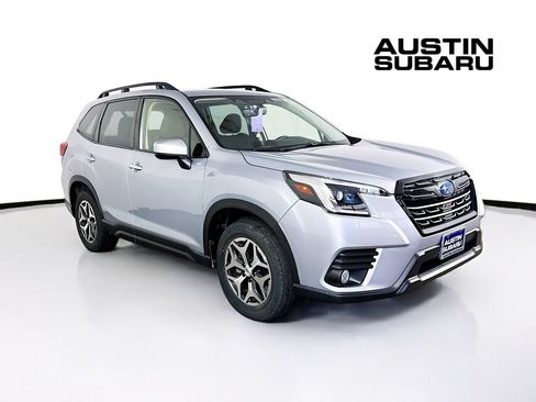 Used 2023 Subaru Forester Premium AWD/4WD image 1
