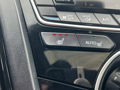 Used 2020 Acura RDX SH-AWD image 36