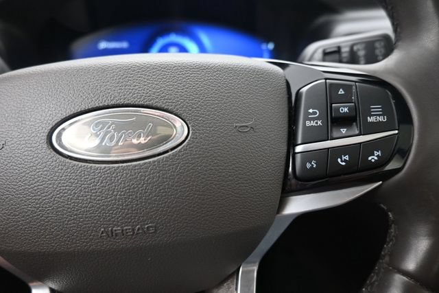 Used 2022 Ford Explorer Platinum w/ Equipment Group 601A AWD/4WD image 29