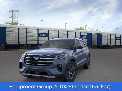 New 2026 Ford Explorer Active w/ Active Comfort Package AWD/4WD image 3