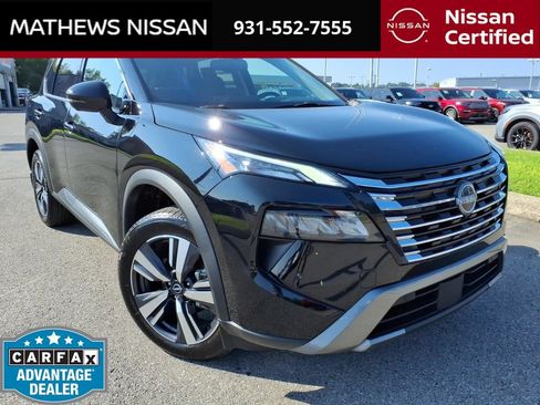 Certified 2025 Nissan Rogue SL FWD image 1