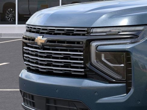New 2026 Chevrolet Suburban High Country AWD/4WD image 48