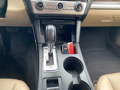 Used 2017 Subaru Outback 3.6R Limited image 22