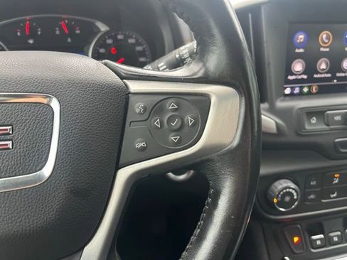 Used 2020 GMC Terrain SLE image 16