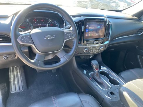 Used 2023 Chevrolet Traverse RS image 10