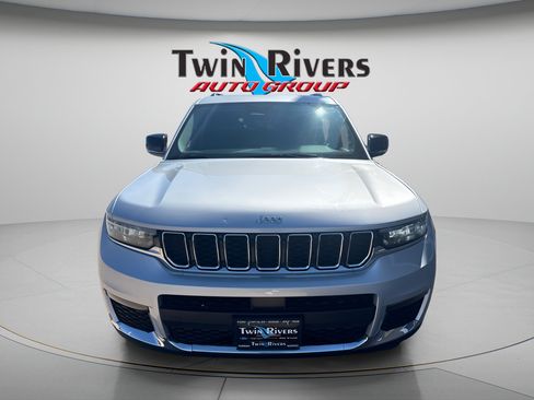 Used 2023 Jeep Grand Cherokee L Limited AWD/4WD image 7