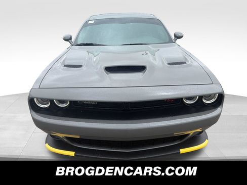 Used 2023 Dodge Challenger R/T Scat Pack RWD image 8