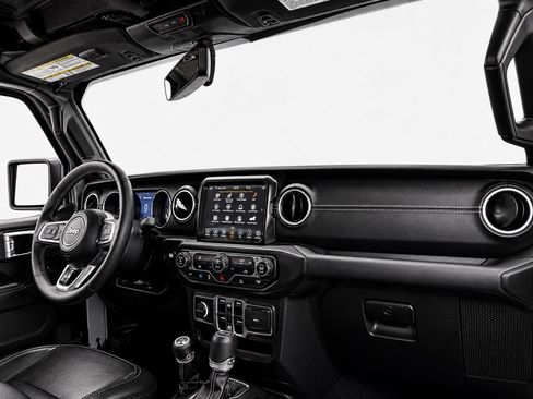 Used 2023 Jeep Wrangler Unlimited Sahara AWD/4WD image 26