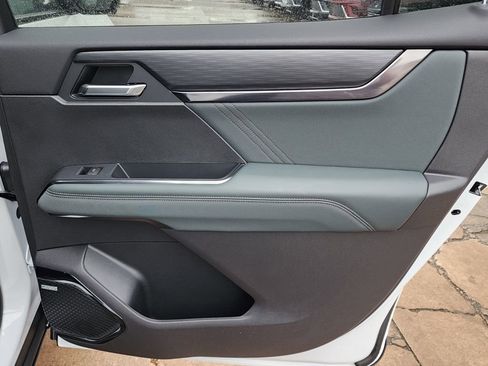 New 2026 GMC Acadia AT4 w/ Super Cruise Package image 44