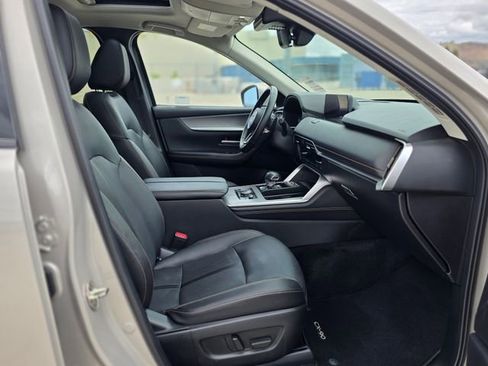 Certified 2024 MAZDA CX-90 Plug-In Hybrid w/ Preferred AWD/4WD image 12