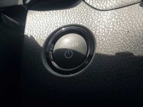 Used 2025 Toyota Camry LE image 30