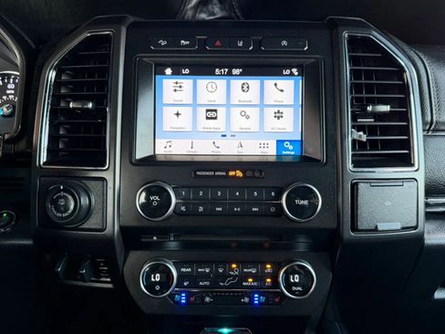 Used 2018 Ford Expedition Limited w/ Equipment Group 301A AWD/4WD image 63
