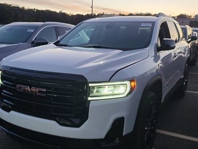 Used 2023 GMC Acadia SLE w/ Driver Convenience Package