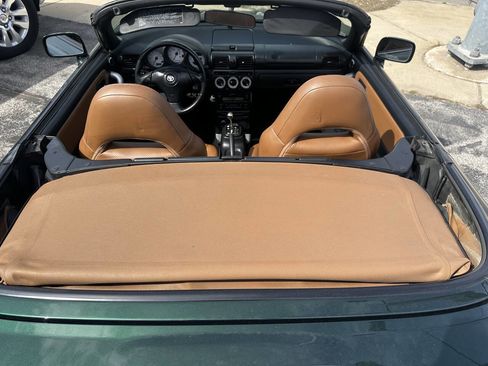 Used 2003 Toyota MR2 RWD image 5