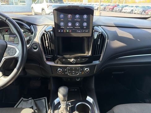 Used 2022 Chevrolet Traverse LT AWD/4WD image 32