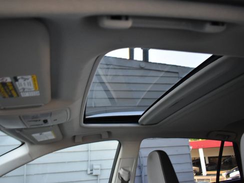 Used 2016 Toyota RAV4 XLE FWD image 43