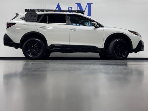 Used 2021 Subaru Outback Premium image 3