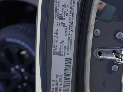 New 2026 RAM 2500 Laramie w/ Night Edition AWD/4WD image 34
