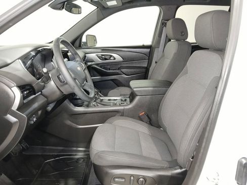 Used 2023 Chevrolet Traverse LT FWD image 10