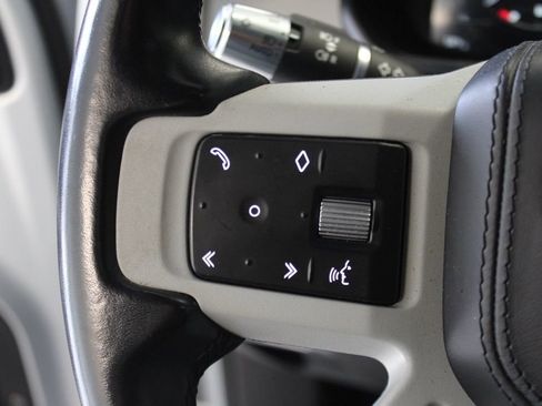 Used 2022 Land Rover Defender 110 XS Edition AWD/4WD image 16