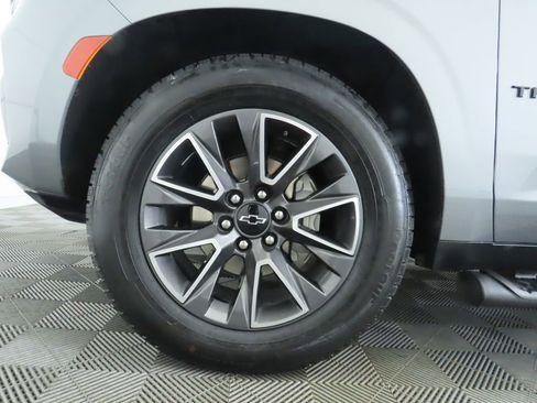 Used 2023 Chevrolet Tahoe Z71 w/ Z71 Off-Road Package image 31