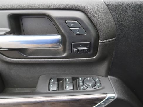 Used 2021 Chevrolet Silverado 2500 LTZ w/ LTZ Plus Package AWD/4WD image 20