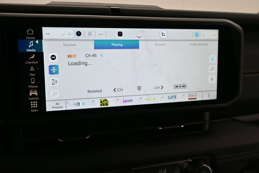 New 2026 Jeep Wrangler Unlimited Sahara AWD/4WD image 10