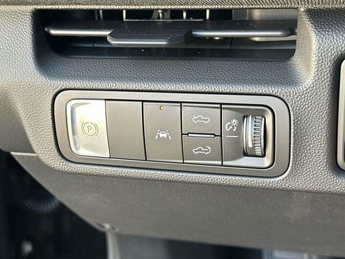 New 2026 GMC Sierra EV Elevation image 17