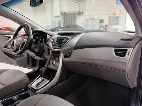 Used 2013 Hyundai Elantra GLS FWD image 18