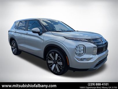 New 2025 Mitsubishi Outlander SE