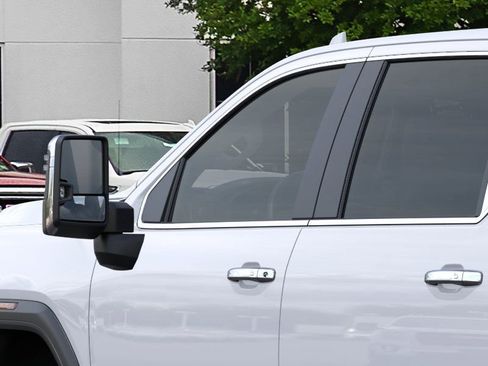 New 2026 GMC Sierra 2500 Denali w/ Denali Reserve Package image 14