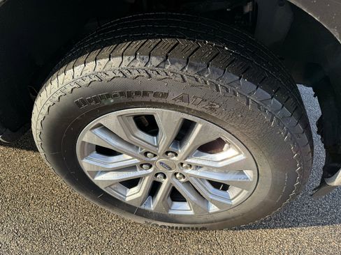 Used 2024 Ford F150 Lariat w/ Bed Utility Package image 11