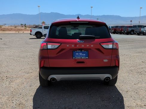 Used 2022 Ford Escape SEL w/ Technology Package FWD image 6