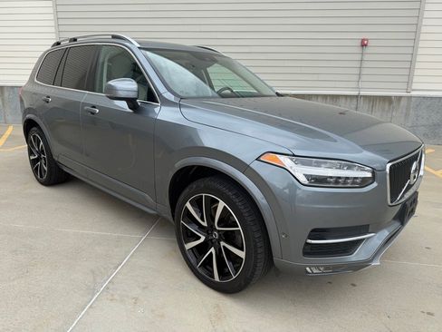 Used 2018 Volvo XC90 T6 Momentum w/ Convenience Package AWD/4WD image 1