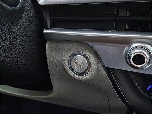 Used 2024 Kia Telluride S w/ S Sunroof Package image 28