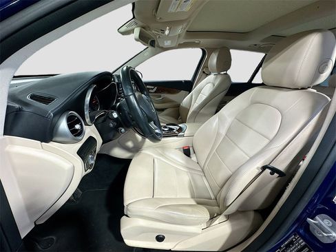 Used 2017 Mercedes-Benz GLC 300 image 12