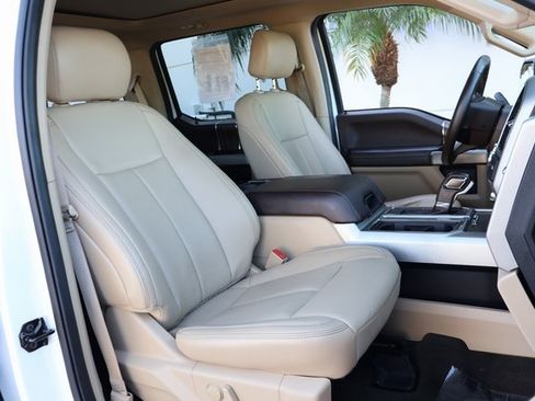 Used 2020 Ford F150 Lariat image 18