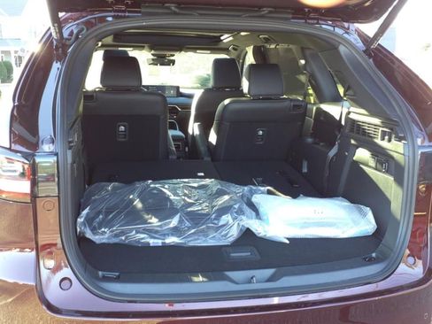 Used 2025 MAZDA CX-90 Plug-In Hybrid w/ Premium Plus AWD/4WD image 10