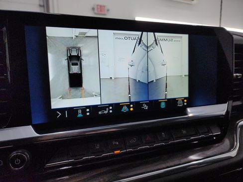 Used 2024 Chevrolet Silverado 2500 LTZ w/ LTZ Premium Package image 19