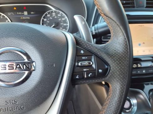 Used 2021 Nissan Maxima SR w/ Sport Mat Group image 9