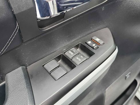 Used 2018 Toyota Tundra Platinum image 14