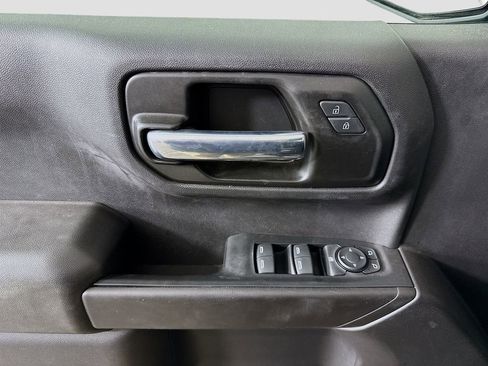 Used 2021 Chevrolet Silverado 1500 Custom image 17