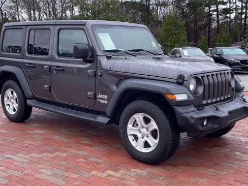 Used 2018 Jeep Wrangler Unlimited Sport S image 3