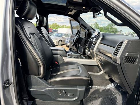 Used 2021 Ford F250 Platinum w/ FX4 Off-Road Package AWD/4WD image 13